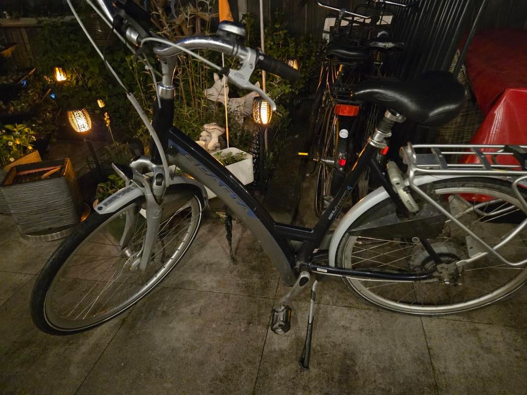 E-bike met defecte accu, Fietsen en Brommers, Elektrische fietsen, Overige merken, Minder dan 30 km per accu, Gebruikt, Ophalen of Verzenden