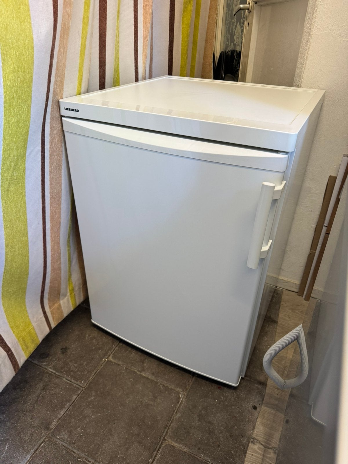Kleine Koelkastje | Liebherr | Met Vriesvak | Schoon en Goed, Ophalen, Wit, 50 tot 100 cm, Zo goed als nieuw