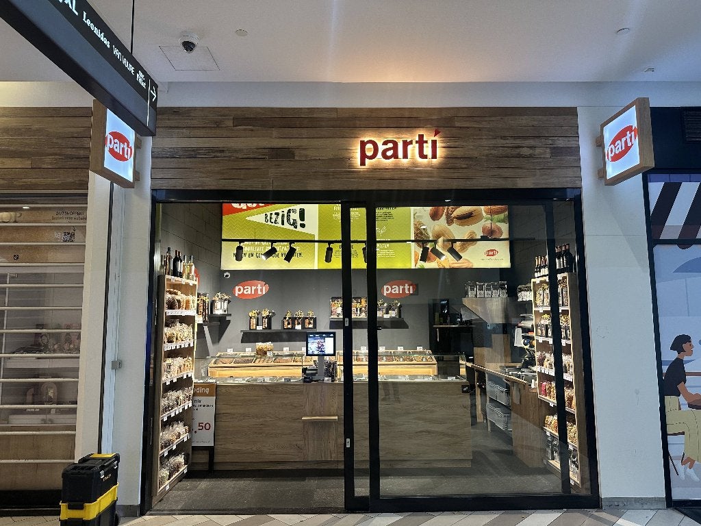 Schuif pui, Ophalen, 225 cm of meer, Zo goed als nieuw, Metaal