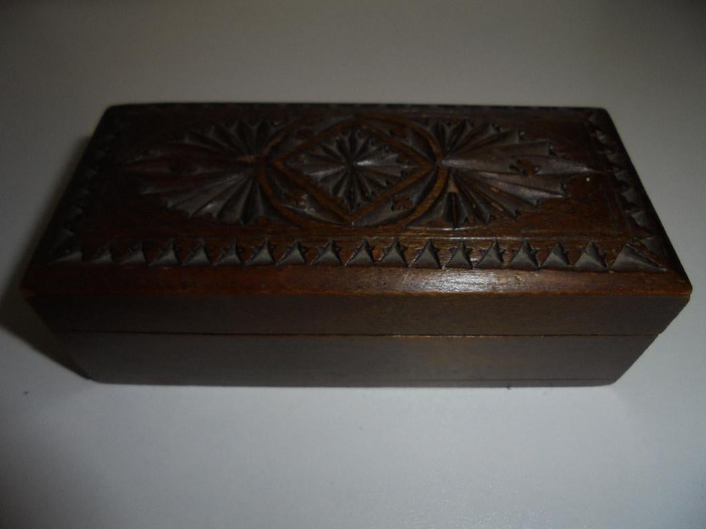 Postzegelbakje doosje opbergnakje bewerkt hout, Antiek en Kunst, Ophalen of Verzenden