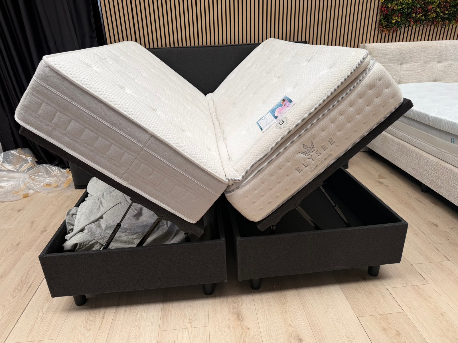 Showmodel 180x200 Opbergboxspring Antraciet grijs, Huis en Inrichting, Ophalen, Gebruikt, Tweepersoons, 180 cm