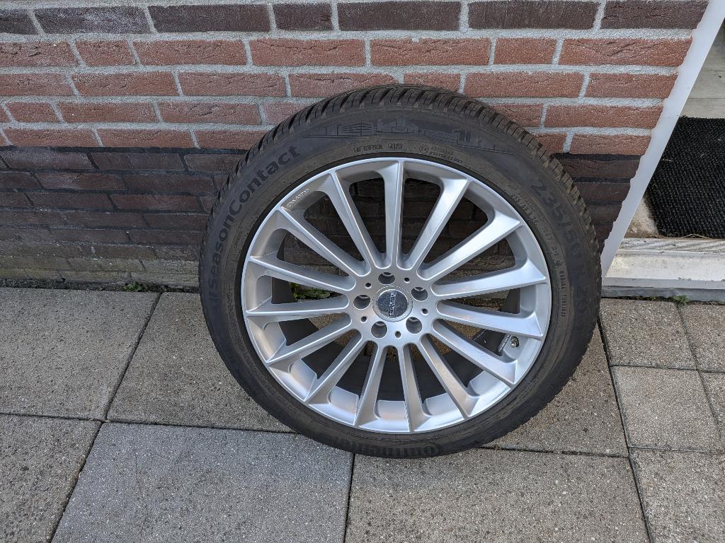 ALL SEASON WINTER ZOMER BANDEN 235 50 20 255 40 19 285 30 21, Ophalen, Gebruikt, 235 mm, All Season