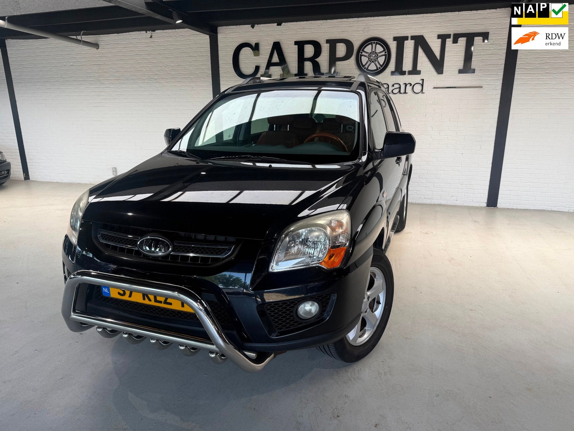 Kia Sportage 2.0 CVVT Fifteen2010 Schuifdak Bullbar Leer Cru, Auto's, 1442 kg, Gebruikt, 4 cilinders, Leder en Stof