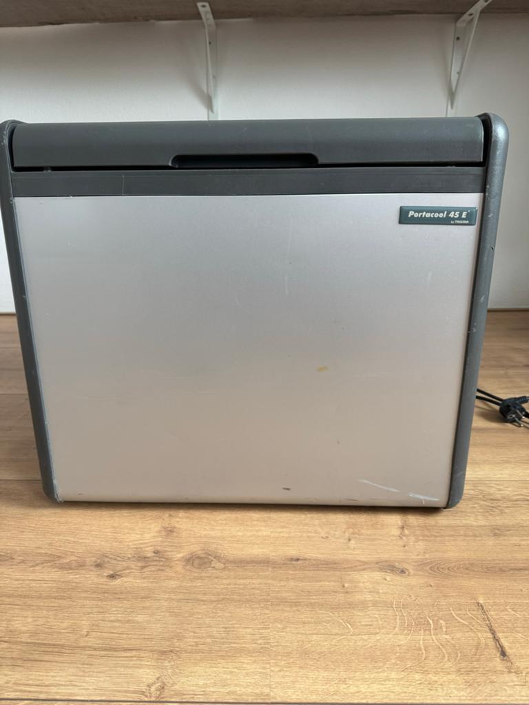 Tristar Portacool 45 E Koelbox 12V/230V - 45L, Ophalen of Verzenden, Gebruikt, Koelbox, Elektrisch
