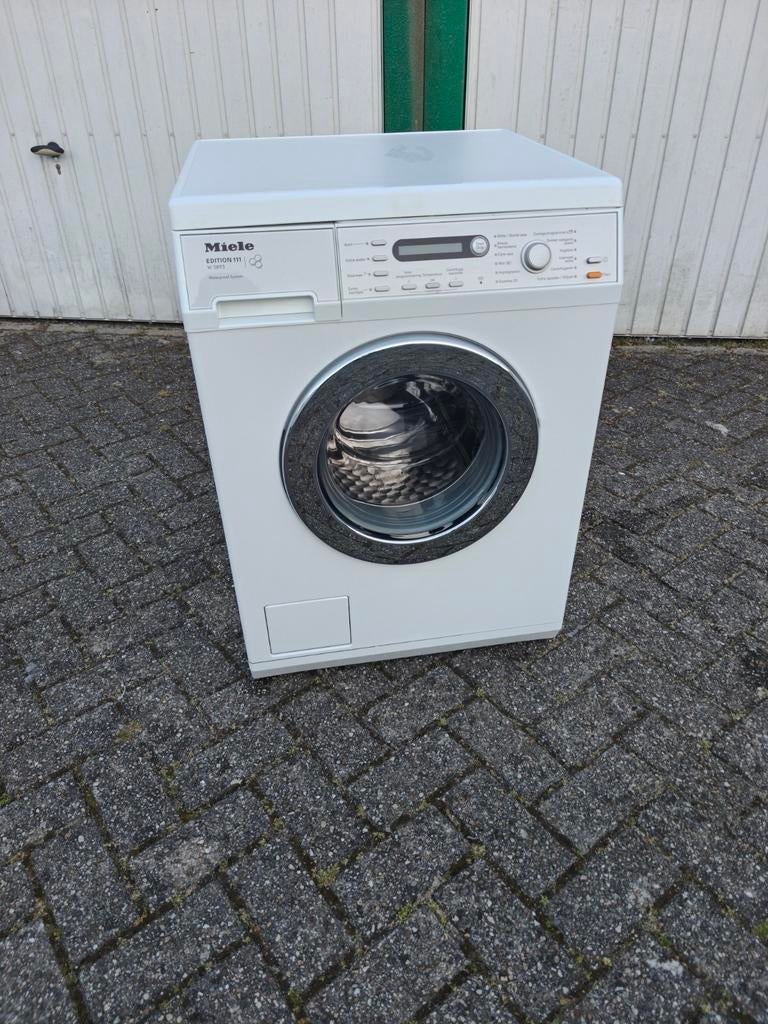 Miele W5893WPS wasmachine 1600 toeren 8kg A+++ klasse ZGAN., Ophalen, 1600 toeren of meer, Kort programma, 85 tot 90 cm