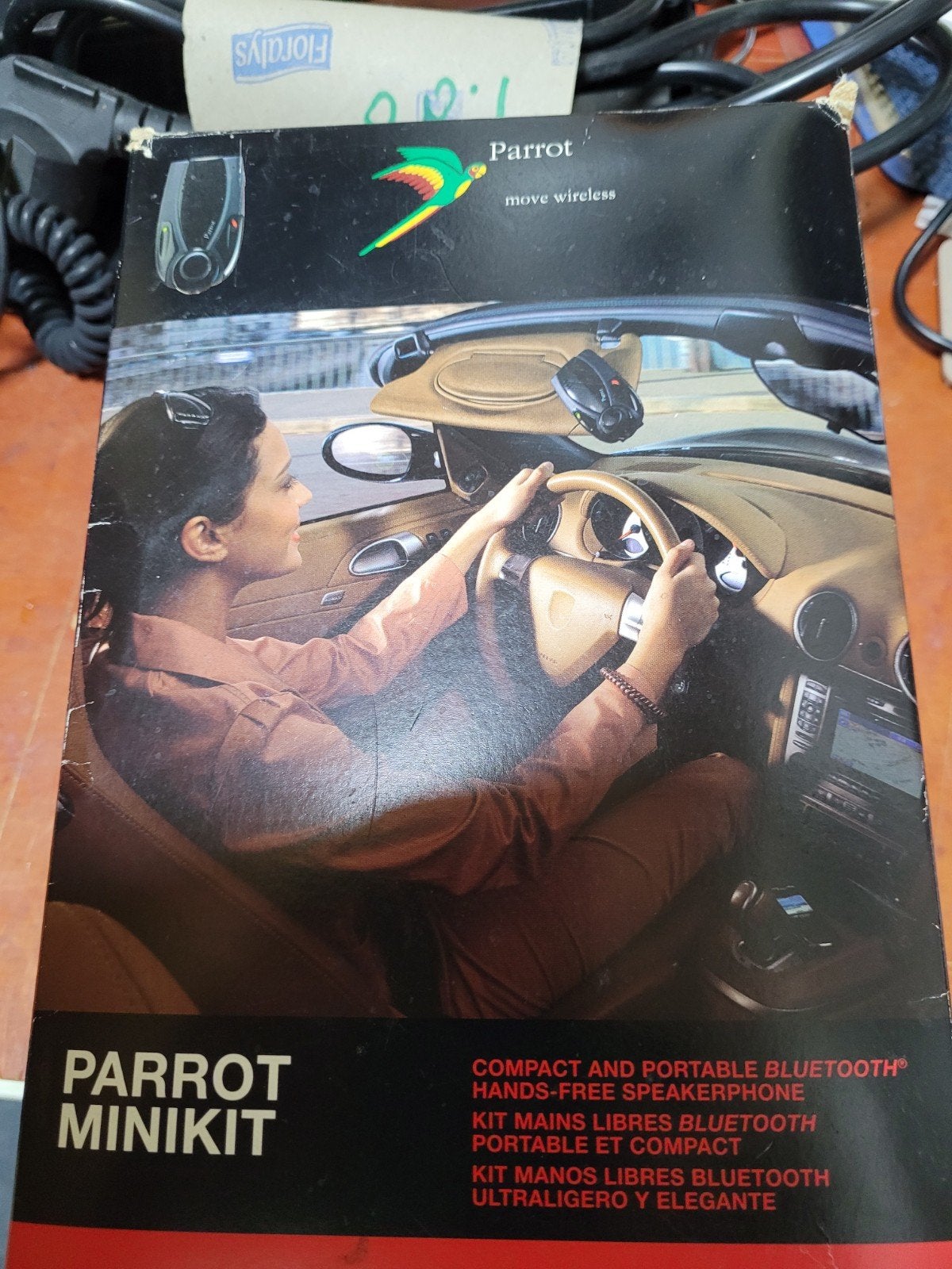 Parrot MINIKIT Bluetooth Handsfree Carkit, Auto diversen, Ophalen of Verzenden, Gebruikt