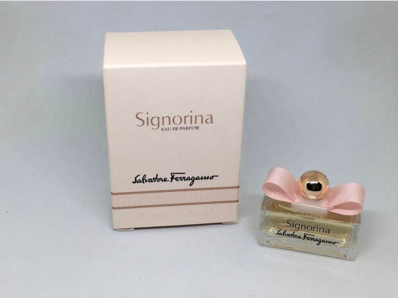Parfumminiatuur Signorina Ferregamo 5 ml eau de parfum, Verzenden, Nieuw, Miniatuur, Gevuld