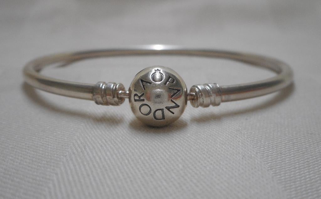 Zilveren Pandora armband Moments Charm Bangle nr.254, Verzenden, Zo goed als nieuw, Zilver, Zilver