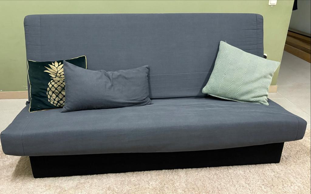 Slaapbank in perfecte staat, met opbergruimte - 130x190 cm, Ophalen, Overige maten, Overige typen, Zo goed als nieuw