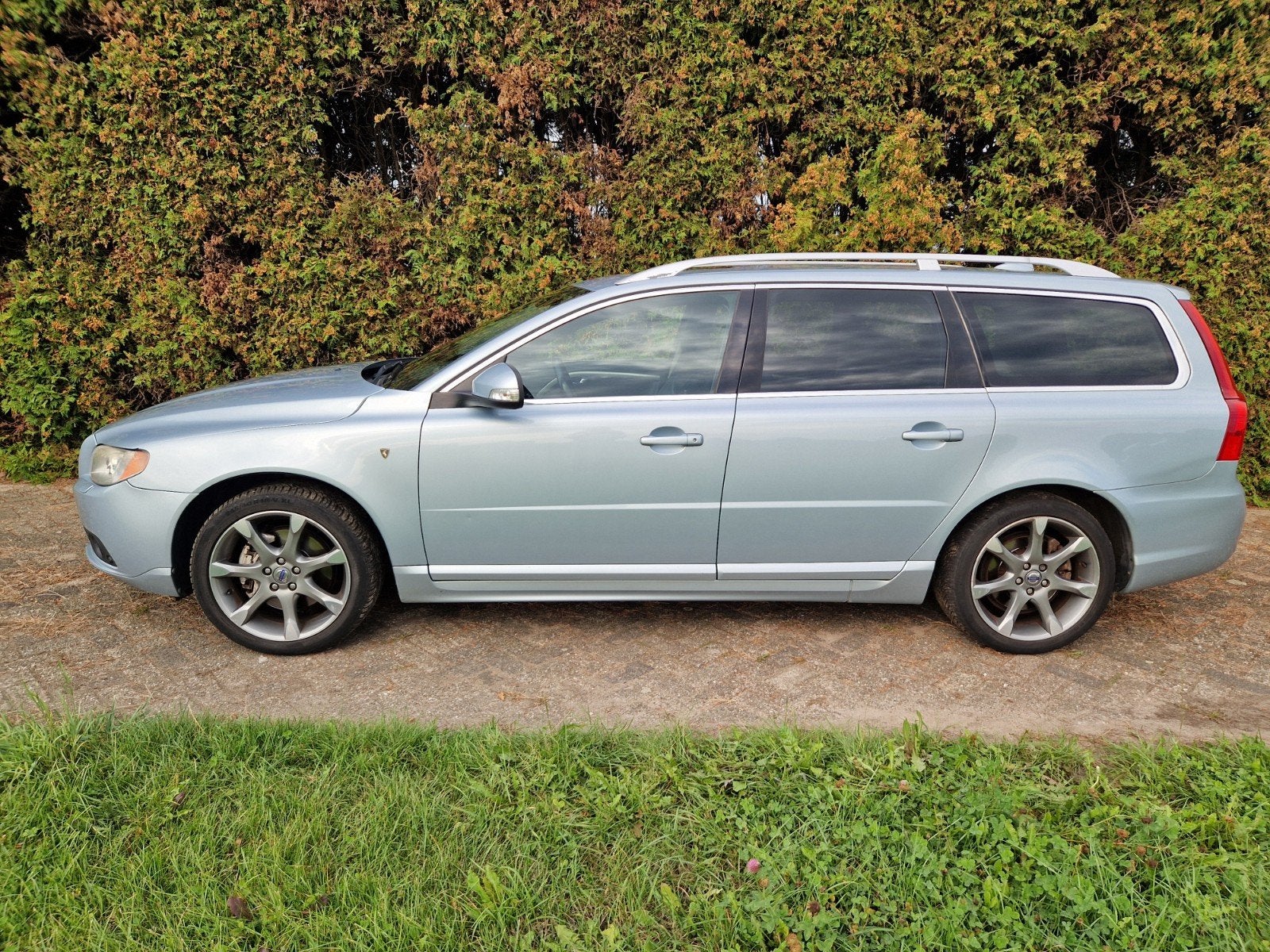 Volvo V70 3.0 uit 2007 Blauw nieuwe APK tot oktober 2027, Auto's, Automaat, 2953 cc, 1715 kg, 2000 kg