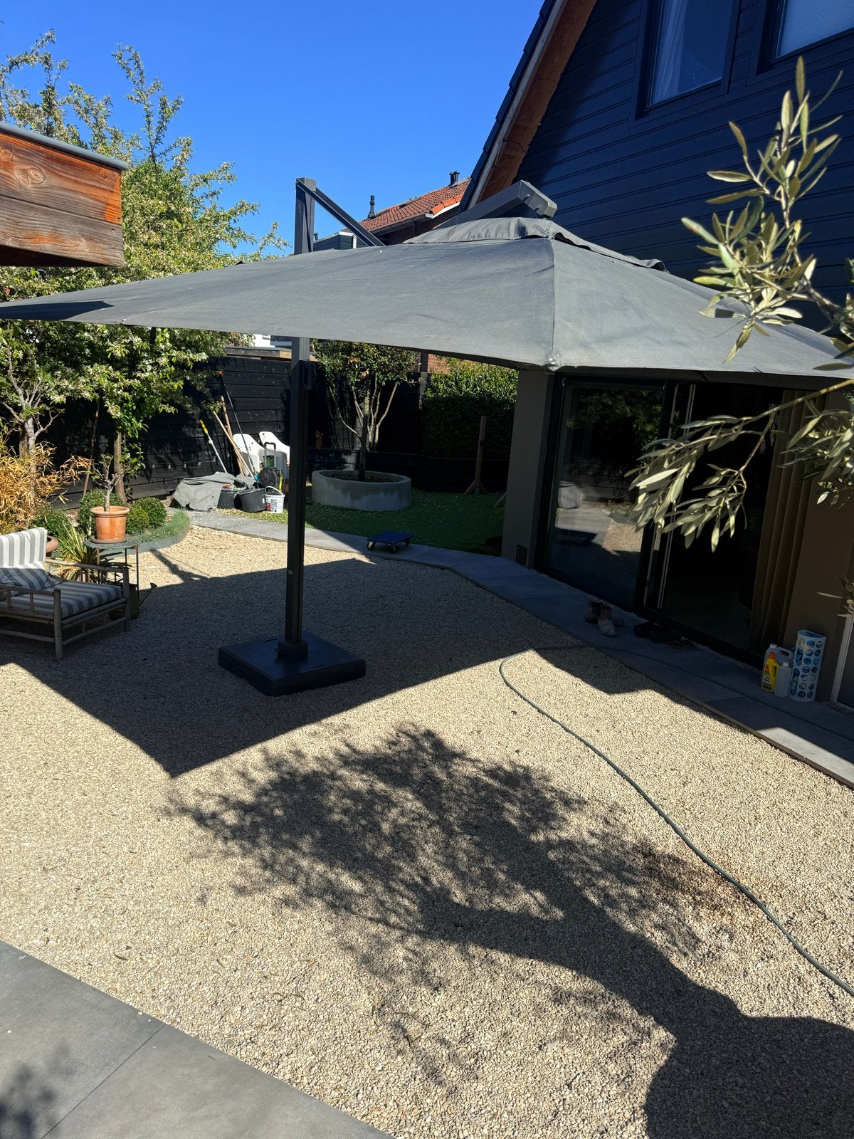 Luxe Grote Zweefparasol Antraciet 4m - Zeer Zwaar, Ophalen, Gebruikt, 3 tot 4 meter, Zweefparasol
