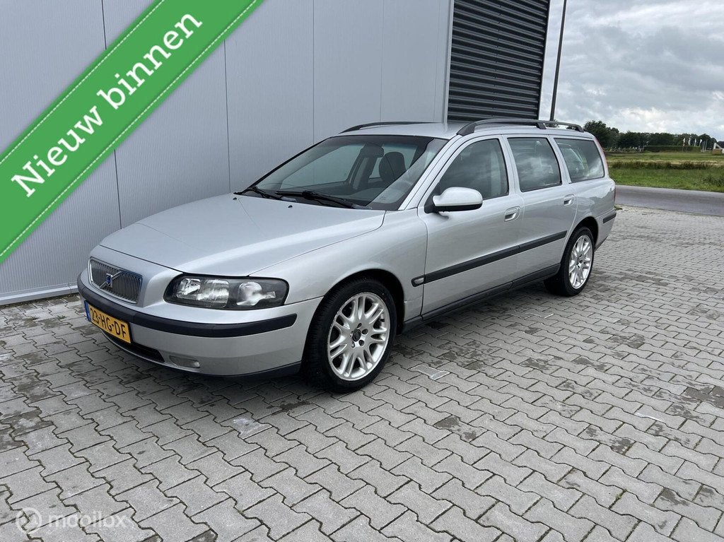 Volvo V70 2.4 Comfort Line, Auto's, Voorwielaandrijving, 1505 kg, 170 pk, Zilver of Grijs