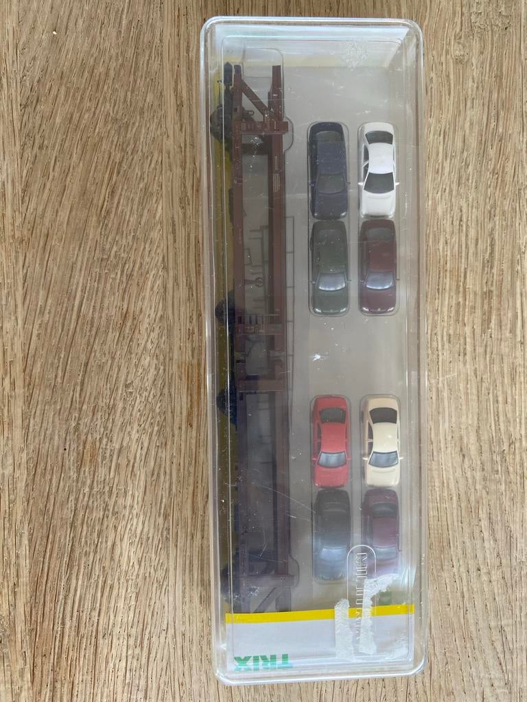 Trix Minitrix 15242 Autotransportwagon met auto's N-spoor, Hobby en Vrije tijd, Modeltreinen | N-Spoor, Ophalen of Verzenden, Zo goed als nieuw