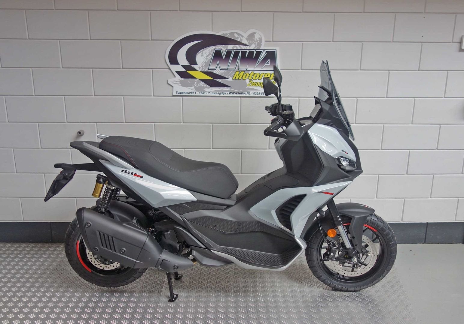 APRILIA SR GT 400, 400 cc, Scooter, Bedrijf, Onbekend