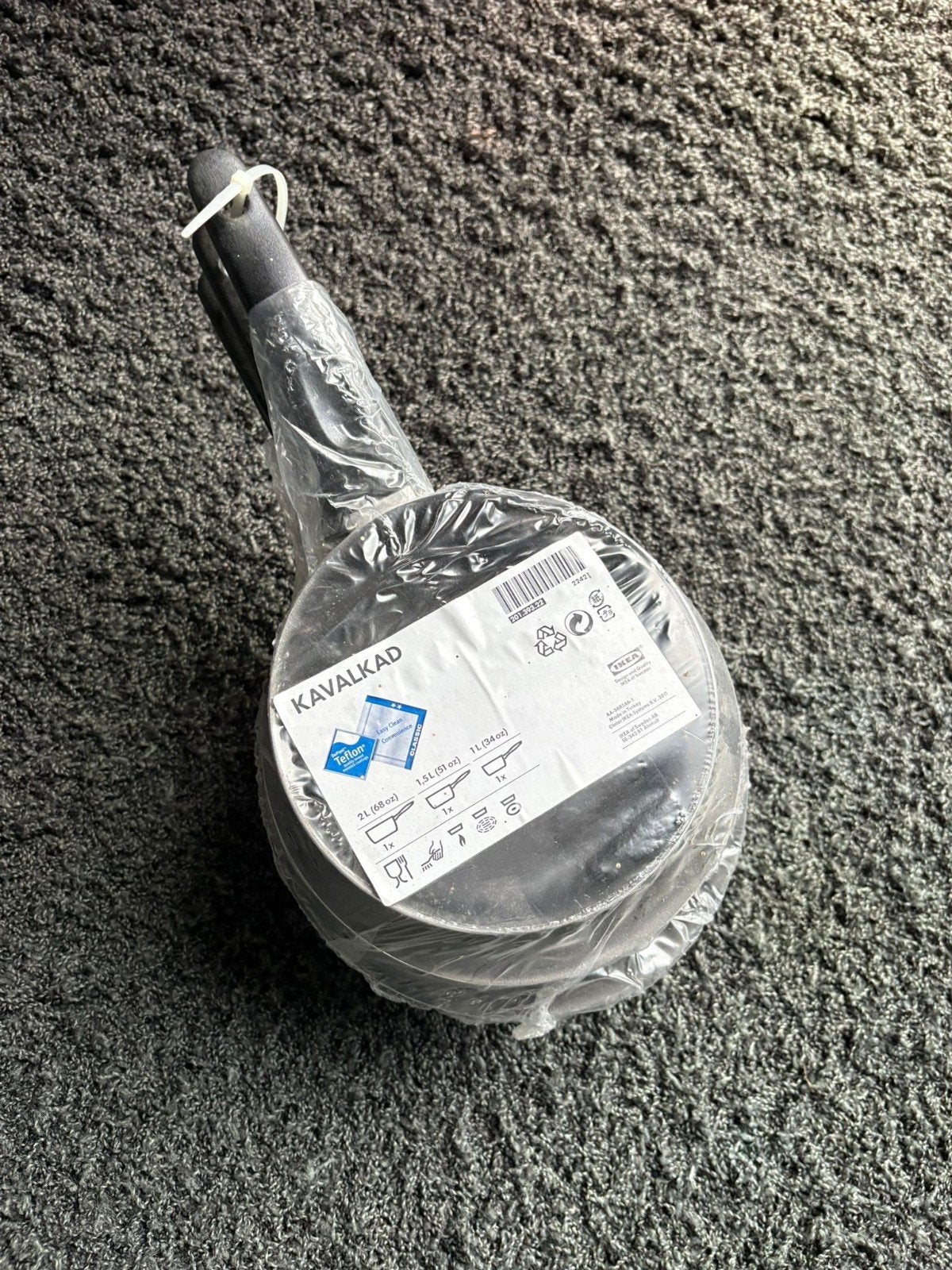 IKEA KAVALKAD Pannenset - Nieuw in verpakking, Antiaanbaklaag, Pannenset, Ophalen of Verzenden, IKEA