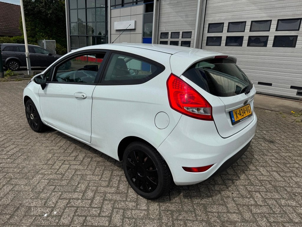 Ford Fiesta 1.25 Titanium Airco, Carplay, Voorwielaandrijving, Euro 5, Gebruikt, 4 cilinders