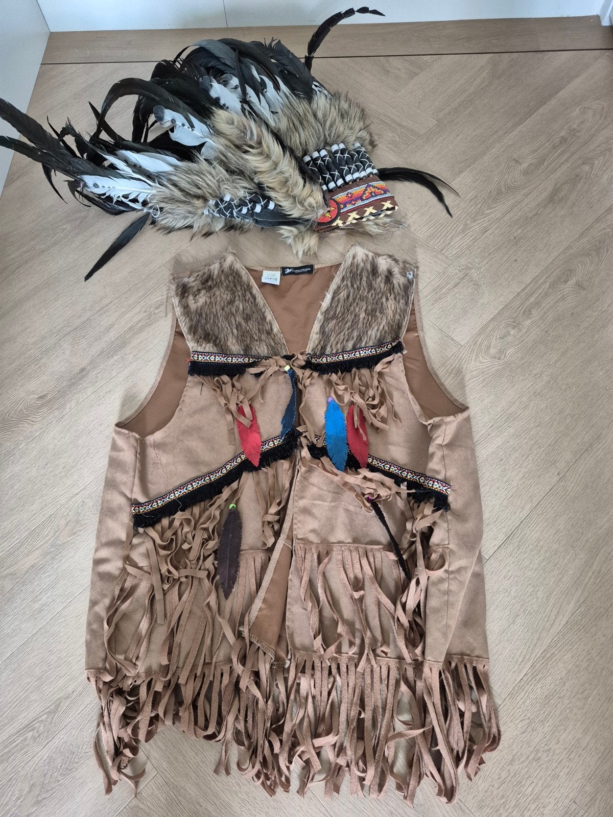 Indianen verkleedset met vest en hoofdtooi - Maat M, Hobby en Vrije tijd, Ophalen of Verzenden, Gebruikt, Pak of Jurk