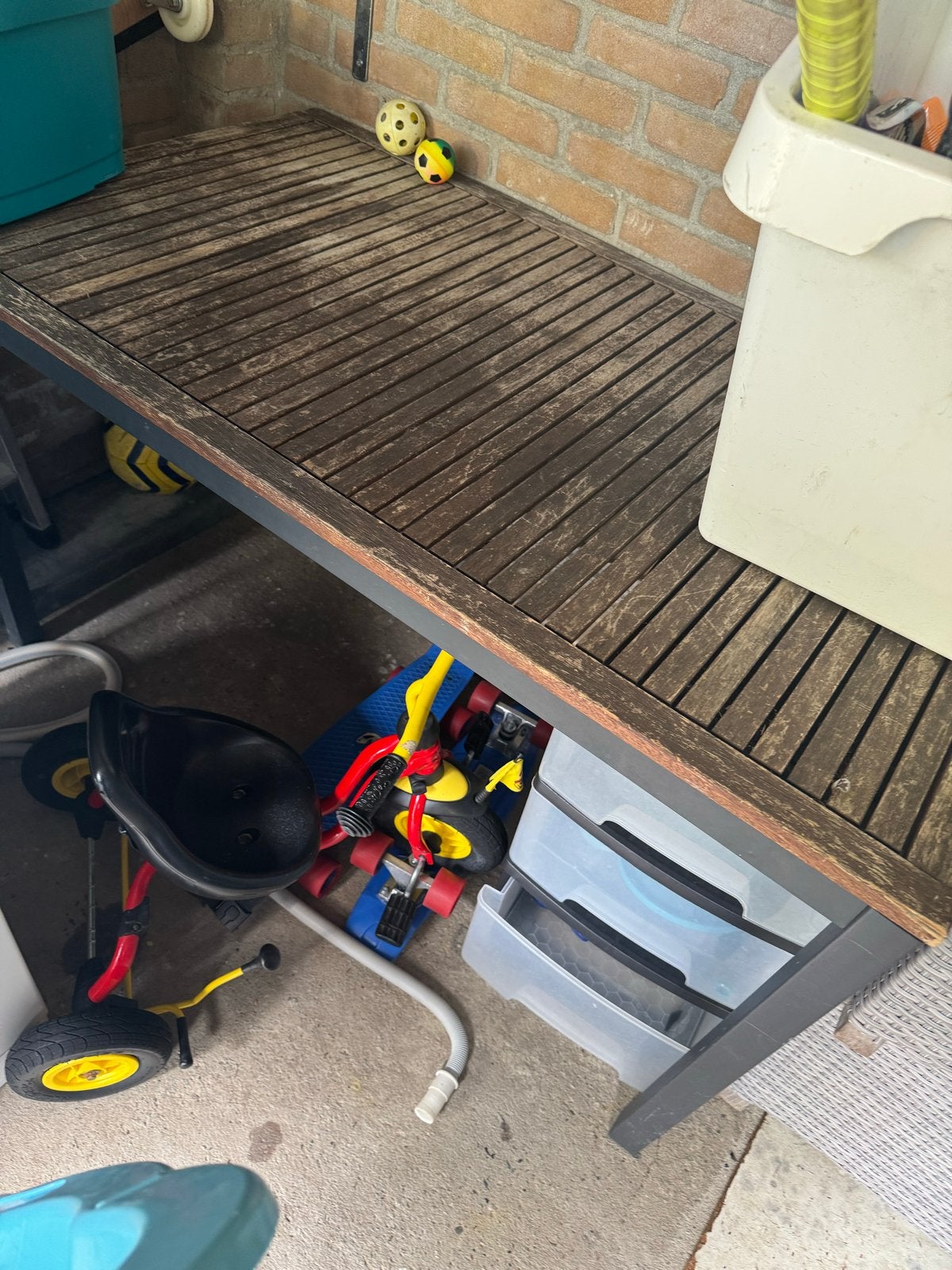 Gratis af te halen tuintafel - opknapper, Ophalen, Gebruikt, Rechthoekig, Hout