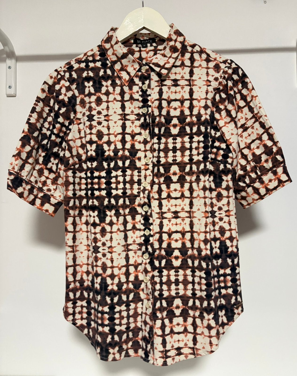 Mi Piace travelstof blouse maat M, Kleding | Dames, Jumpsuits, Verzenden, Nieuw, Maat 38/40 (M), Meerkleurig