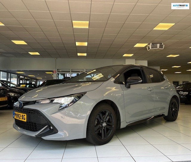 Toyota Corolla 1.8 Hybrid Comfort/Apple Carplay/Camera/Navi/, Gebruikt, 4 cilinders, Corolla, 98 pk