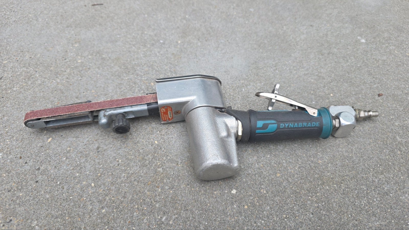 Dynabrade Dynafile II Sander 40320 Bandschuurmachine lucht, Doe-het-zelf en Verbouw, Gereedschap | Schuurmachines, Ophalen of Verzenden