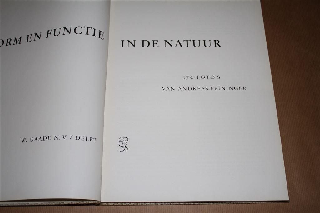 Vorm en functie in de natuur. 170 foto\'s Andreas Feininger., Ophalen of Verzenden, Gelezen, Natuur algemeen