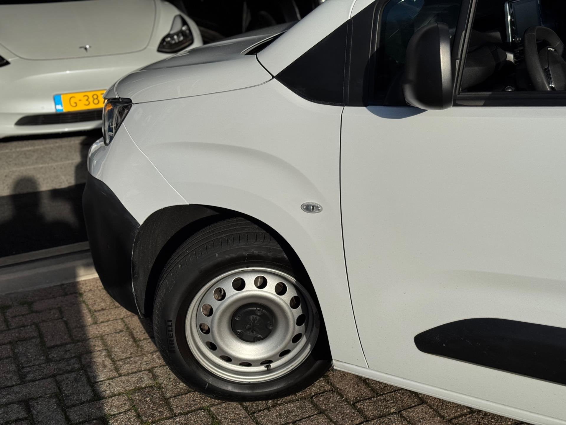 Peugeot Partner 1.5 BlueHDI Premium Long 2021 NAVI AIRCO BTW, Auto's, Voorwielaandrijving, Gebruikt, 4 cilinders, Wit