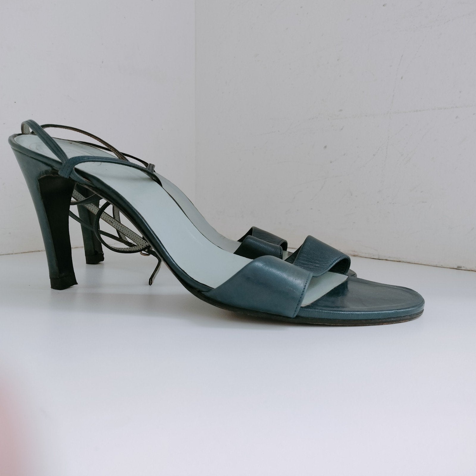 Christian Dior souliers mt 42 vintage., Kleding | Dames, Schoenen, Ophalen, Zo goed als nieuw, Blauw