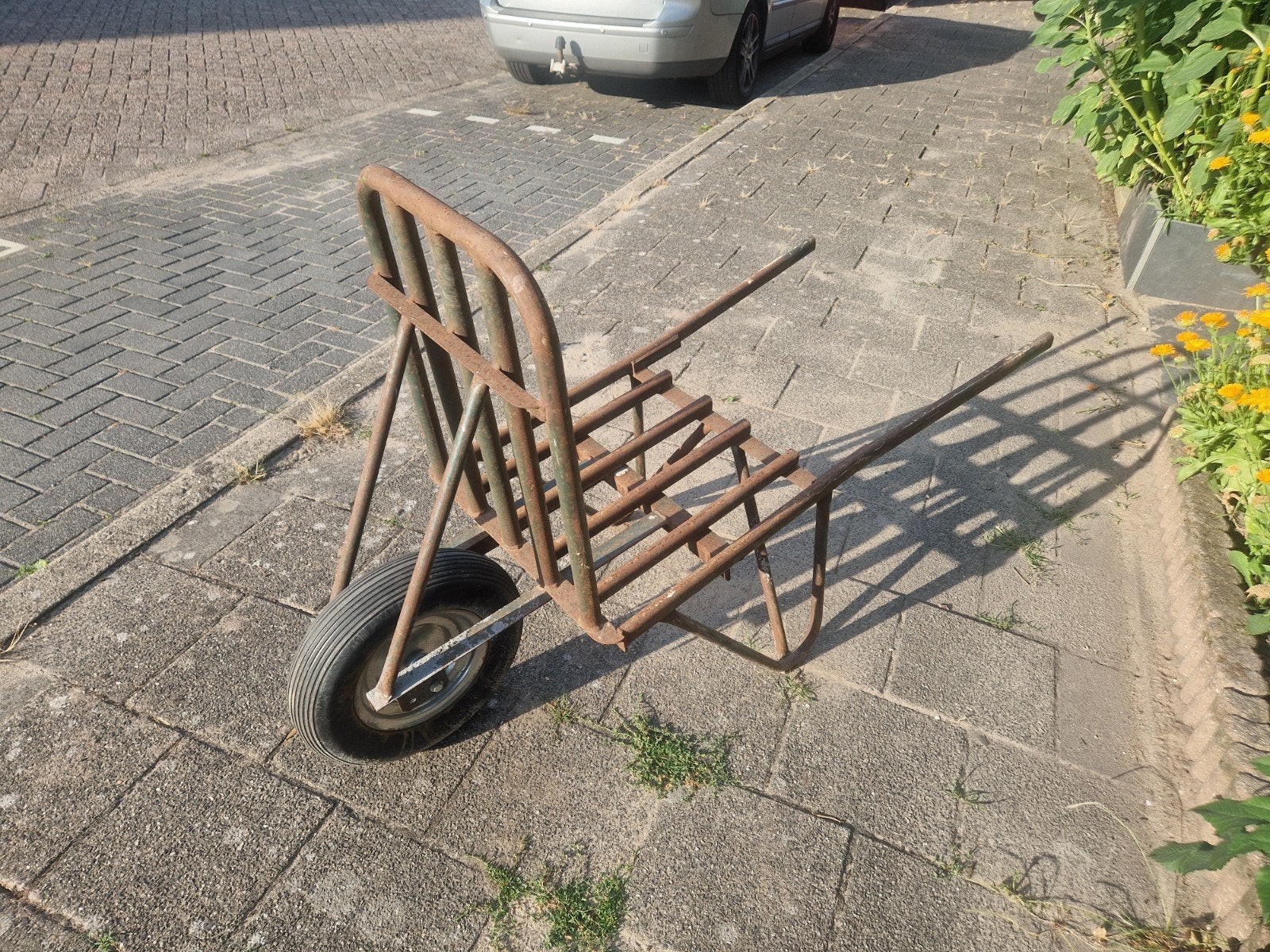 Kruiwagen/stenenwagen, Ophalen