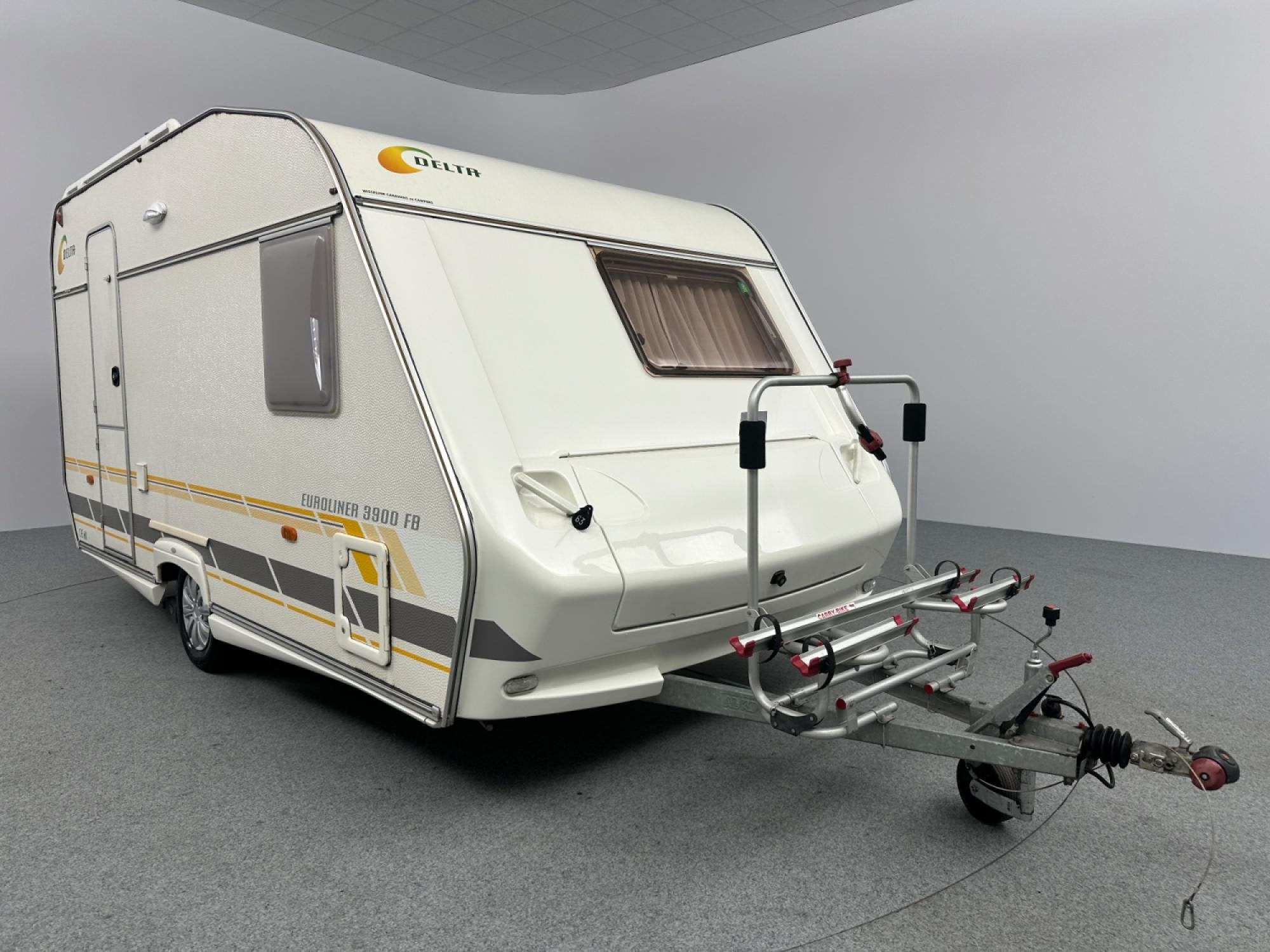 Delta Euroliner 3900 FB Mover Voortent Fietsendrager, Caravans en Kamperen, Caravans, Bedrijf, Treinzit, 750 - 1000 kg, Koelkast