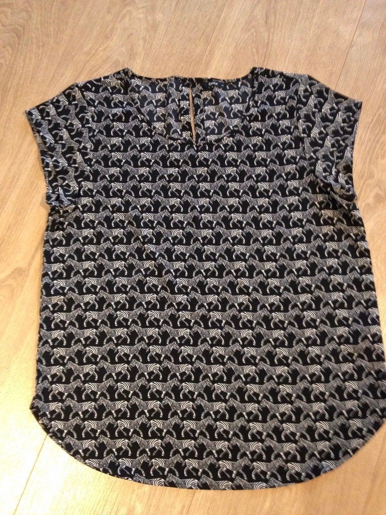 Nieuw top shirt zebra's maat 42 (bx 15), Zwart, Maat 42/44 (L), Nieuw, Ophalen of Verzenden