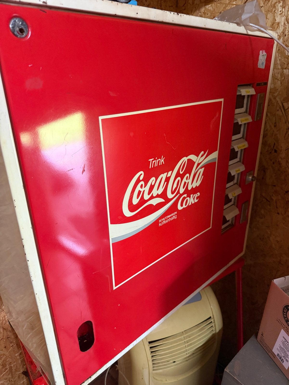 Coca-Cola flesjes automaat op DM incl. standaard, Ophalen, Gebruikt
