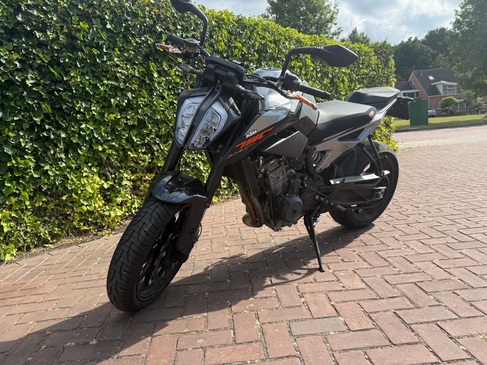 KTM duke 790, Particulier, Naked bike