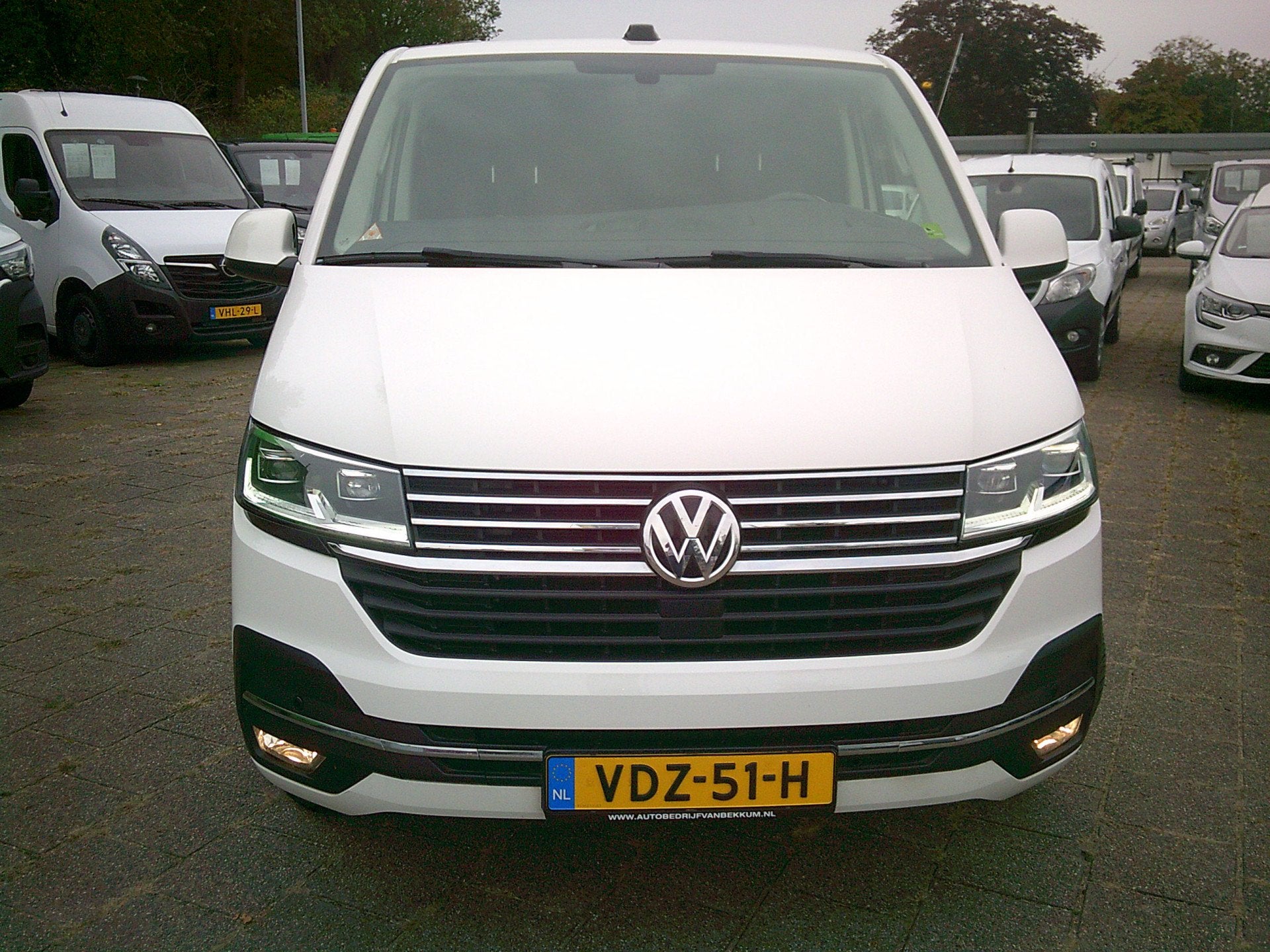 Volkswagen Transporter 2.0 TDI L2H1 28 Bulli VOORZIEN VAN AI, Dealer onderhouden, Gebruikt, 4 cilinders, Volkswagen