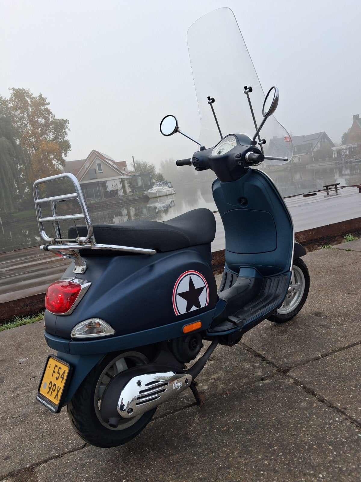 Vespa LX 50, Fietsen en Brommers, Ophalen, Gebruikt, Maximaal 45 km/u, Benzine
