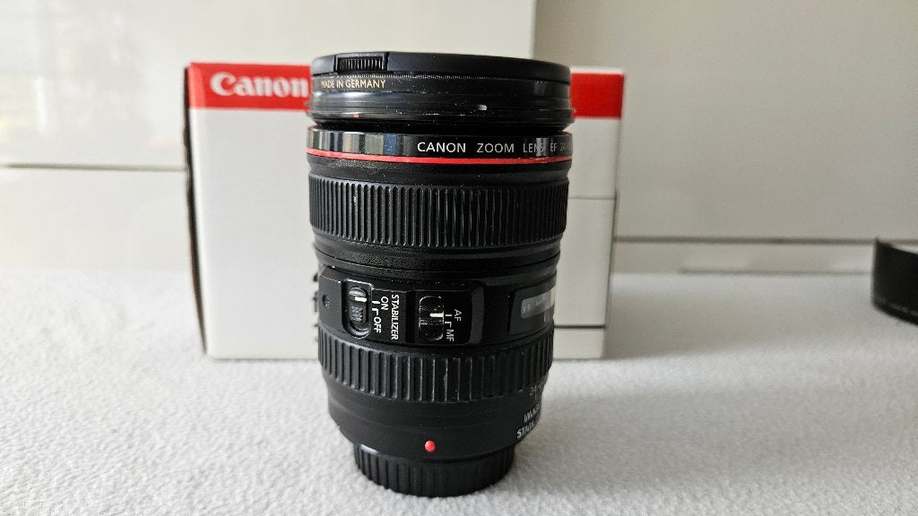 Canon EF 24-105 f/4 L IS USM en EF 50mm F/1.4 USM, Gebruikt, Canon, Zonnekap, Ophalen of Verzenden