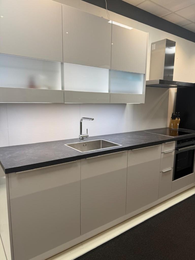 Showroom keuken Artego Eco Glans Zijdegrijs., Ophalen, Overige materialen, Wit, Nieuw