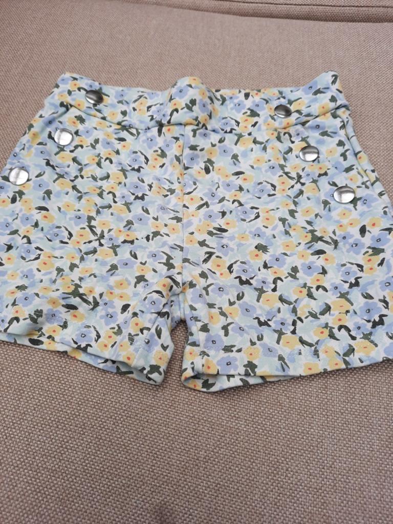 Name It bloemenprint short maat 116, Kinderen en Baby's, Kinderkleding | Maat 110, Broek, Meisje, Ophalen of Verzenden, Zo goed als nieuw