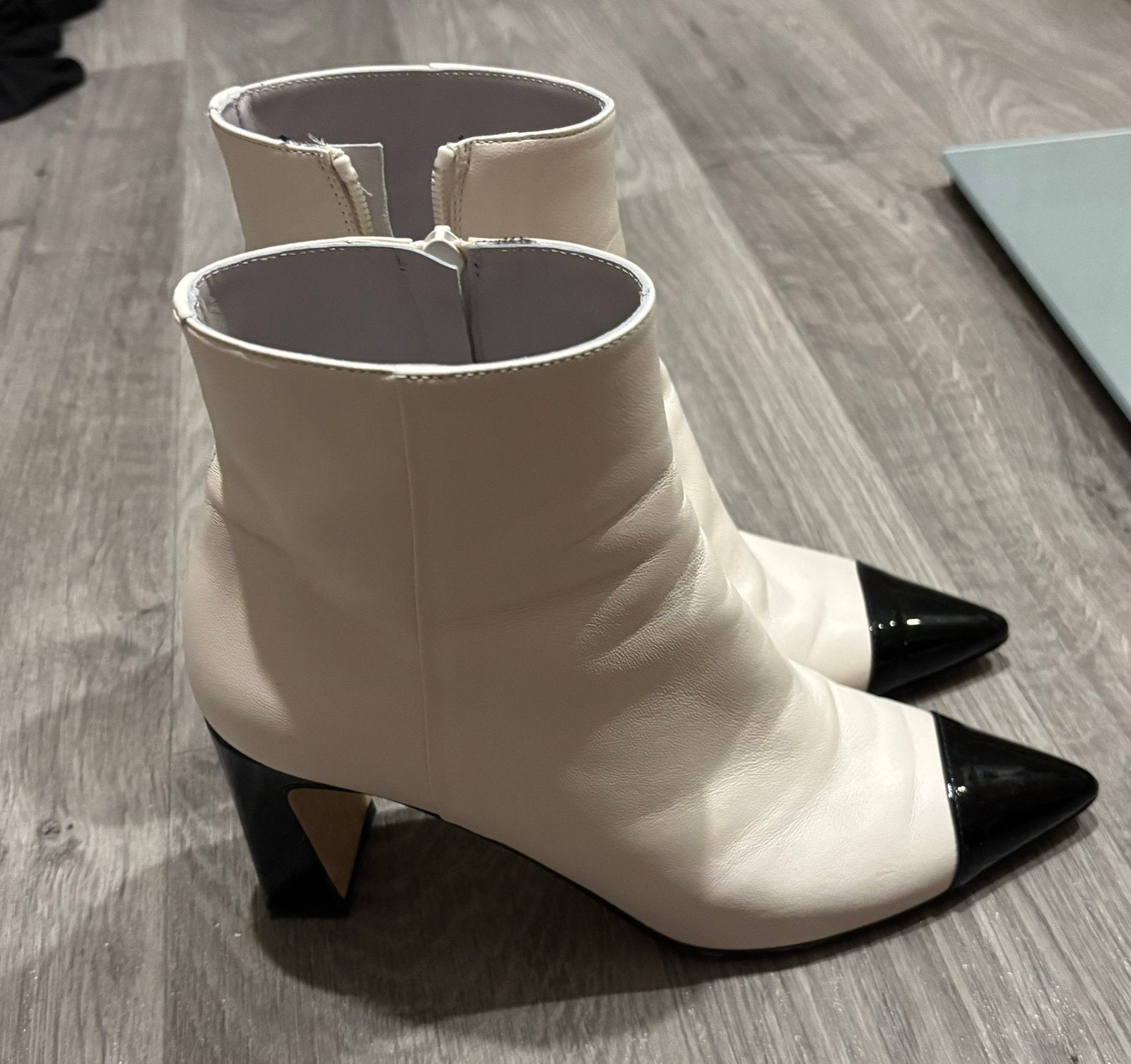 Zwart witte enkellaarsjes lillian, Zwart, Lage of Enkellaarzen, Ophalen of Verzenden, Zo goed als nieuw