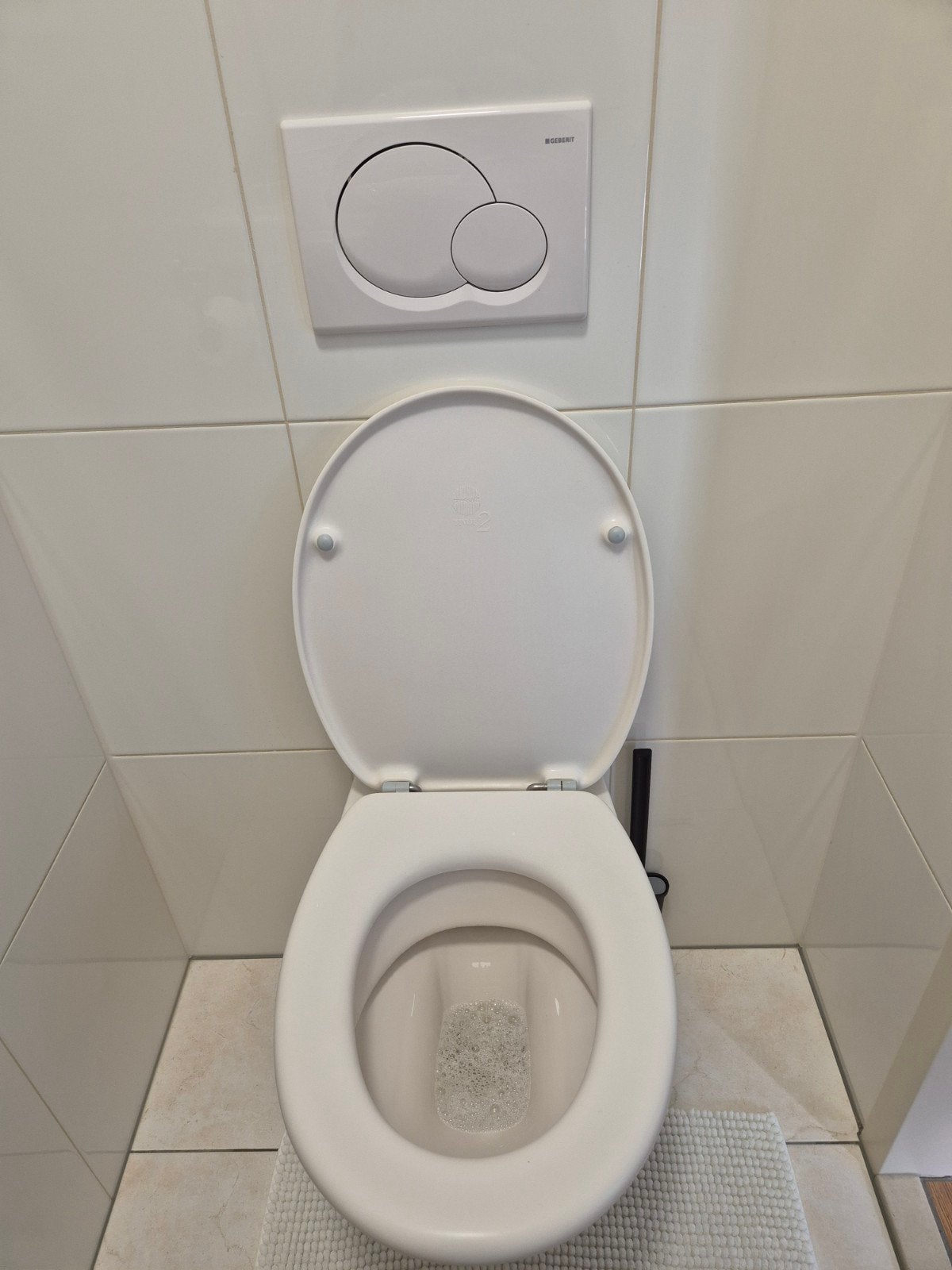 Moet weg !: Villeroy & Boch Toilet met Geberit Bedieningspan, Ophalen, Gebruikt, Toilet