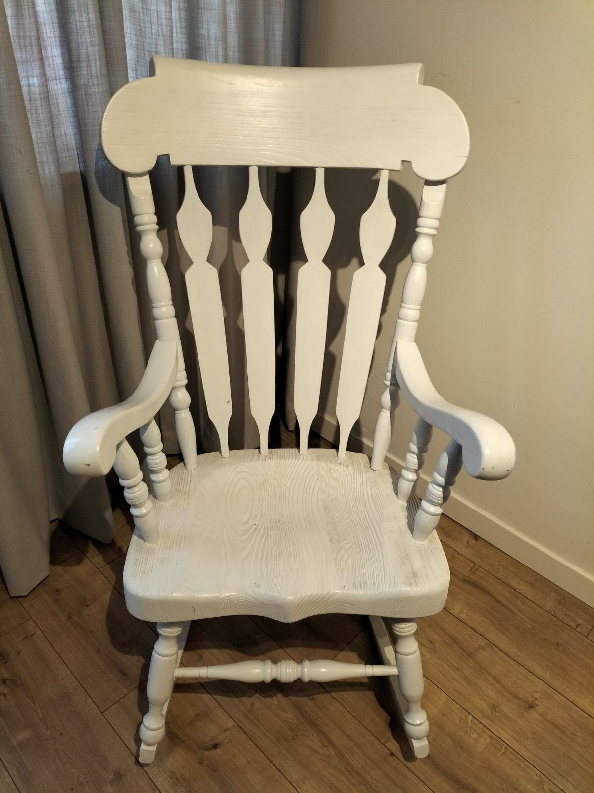 Witte houten schommelstoel, Huis en Inrichting, Stoelen, Ophalen, Gebruikt, Wit, Eén