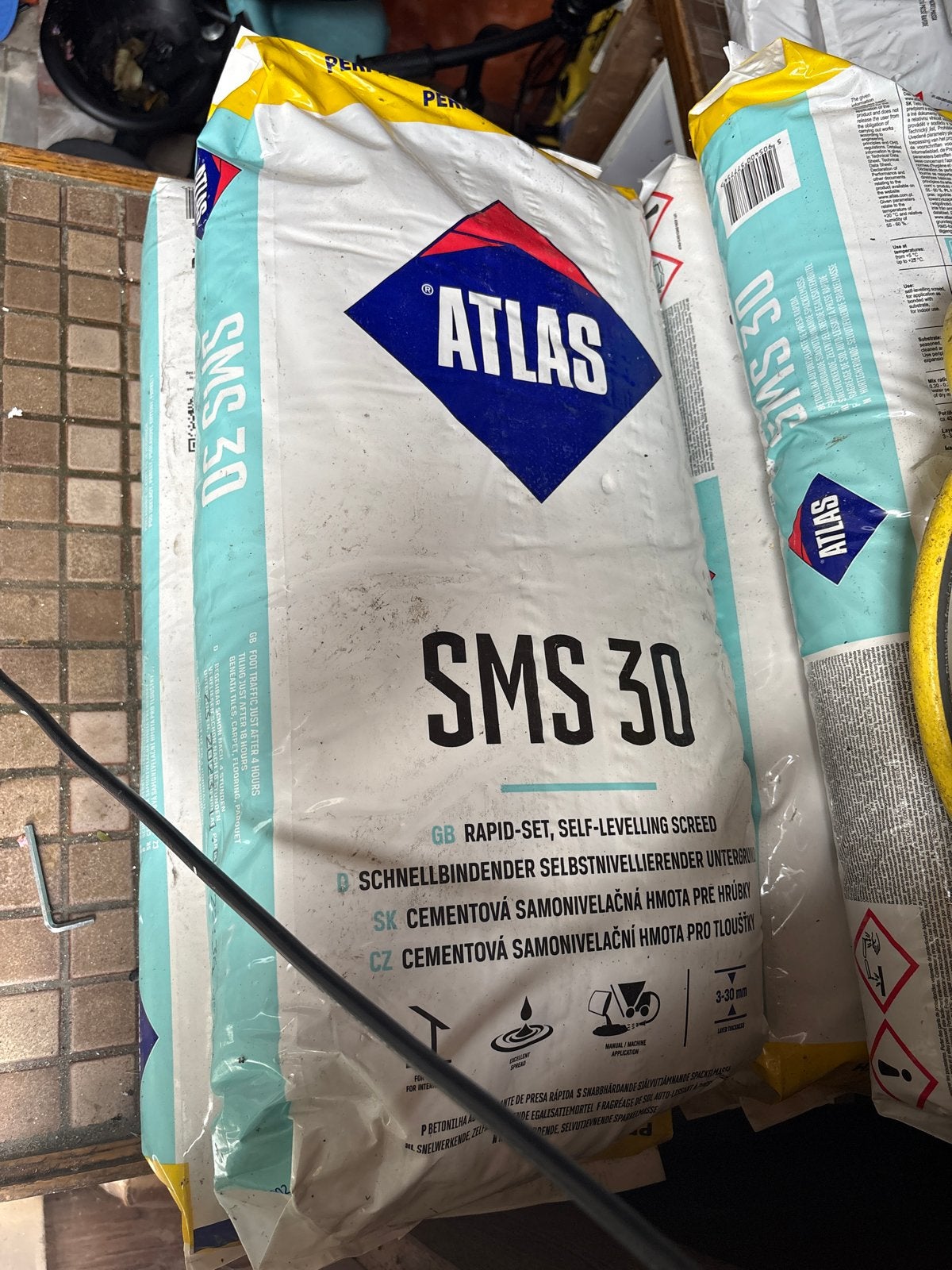 8 zakken Atlas SMS 30 egalisatiemortel (25kg per zak), Ophalen of Verzenden, Nieuw