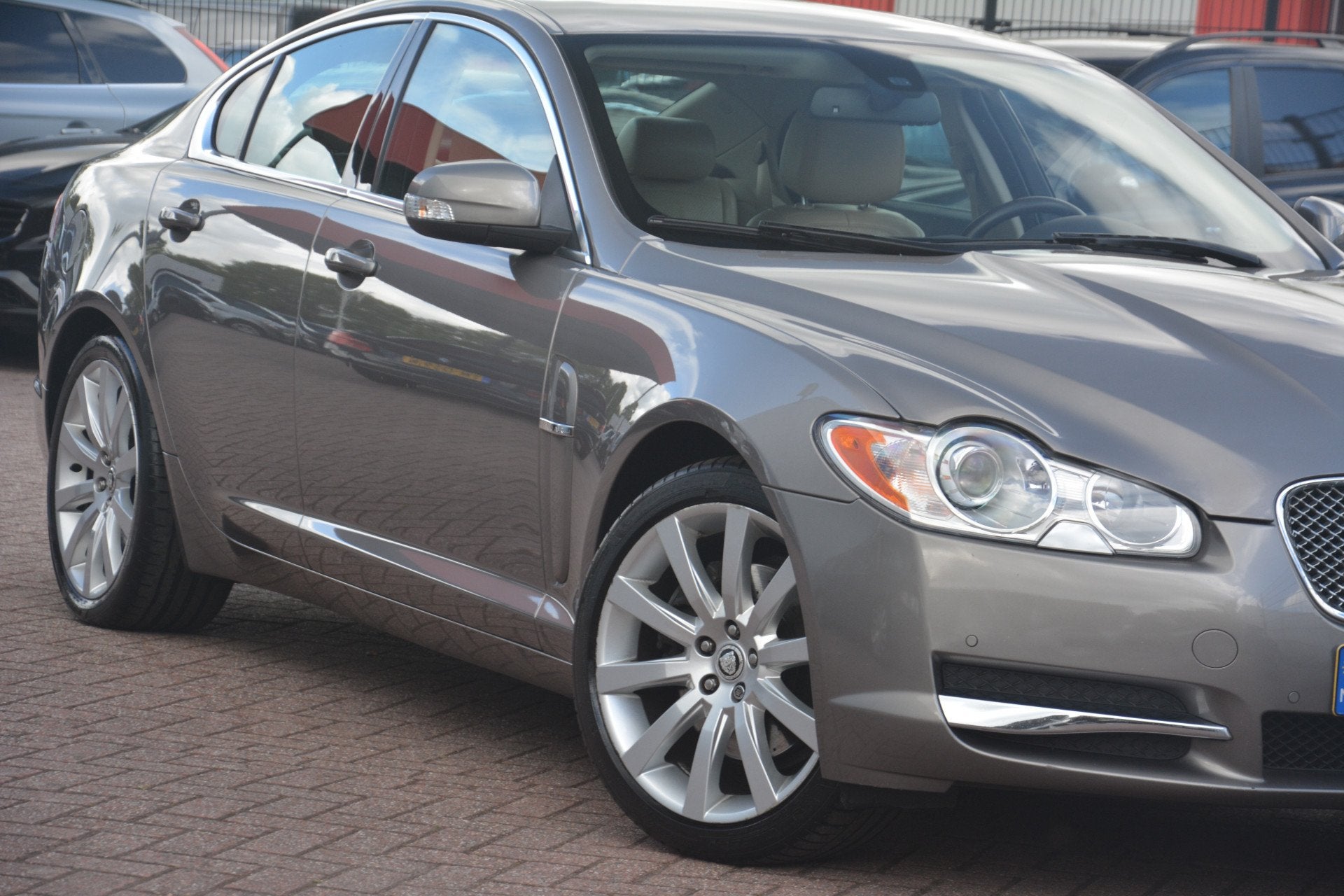 Jaguar XF 4.2 V8 Premium Luxury | Navigatie | Camera | Keyle, Automaat, Achterwielaandrijving, Gebruikt, 1850 kg