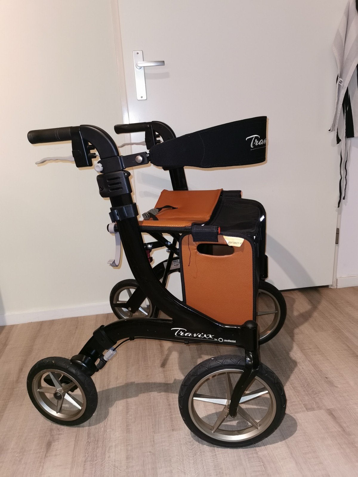 Travixx Traveller Outdoor rollator, Diversen, Ophalen of Verzenden, Opvouwbaar, Zo goed als nieuw