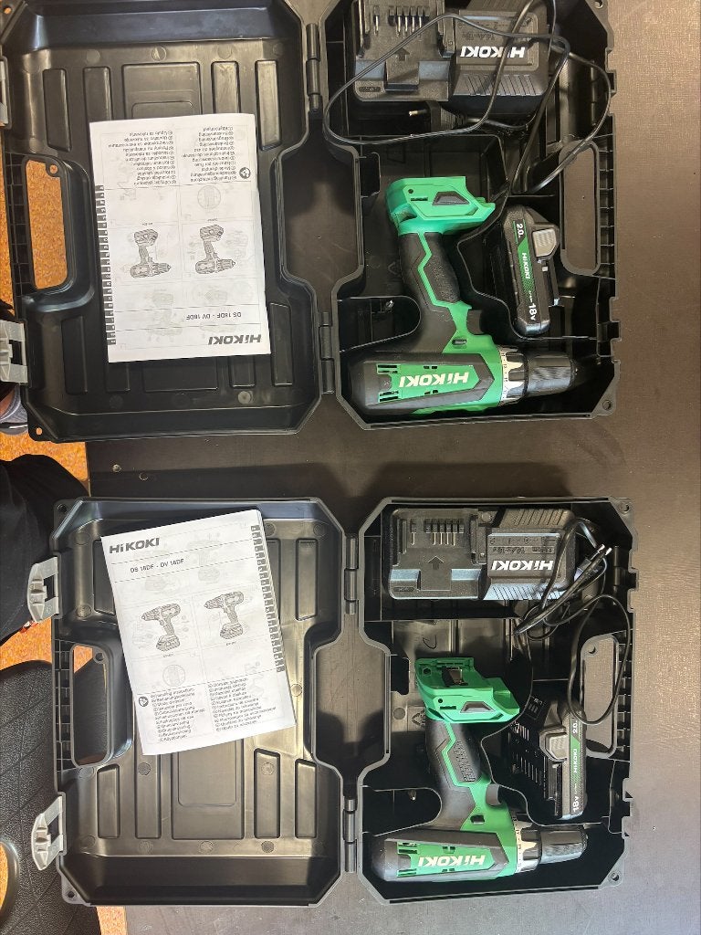 HIKOKI DS 18DF Accuboormachine met 2 accu's en lader, Ophalen, 600 watt of meer, Variabele snelheid, Zo goed als nieuw