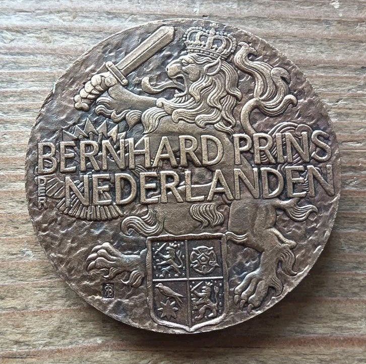 Bronzen reliëf Penning Prins Bernhard der Nederlanden, Ophalen of Verzenden, Brons, Nederland