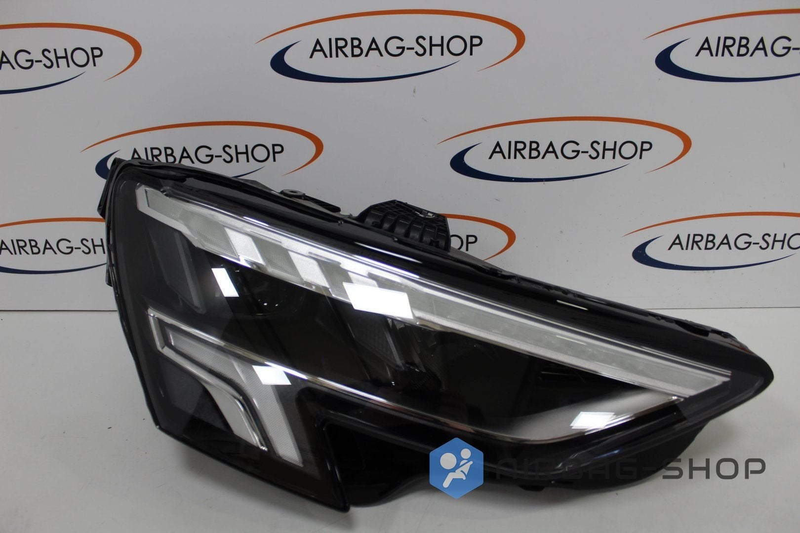 Audi A3 8Y VOLLED Koplamp Rechts 8Y0941034A Led 8Y0941034, -, -, Nieuw, -