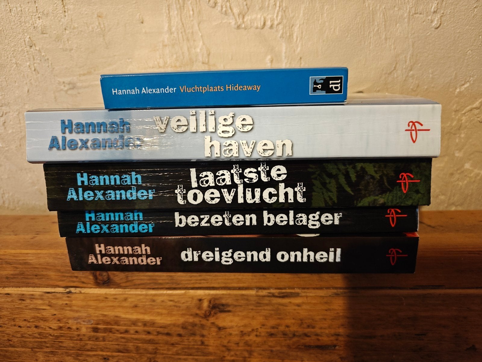 5 Delige serie: Hideway., Boeken, Ophalen of Verzenden, Zo goed als nieuw