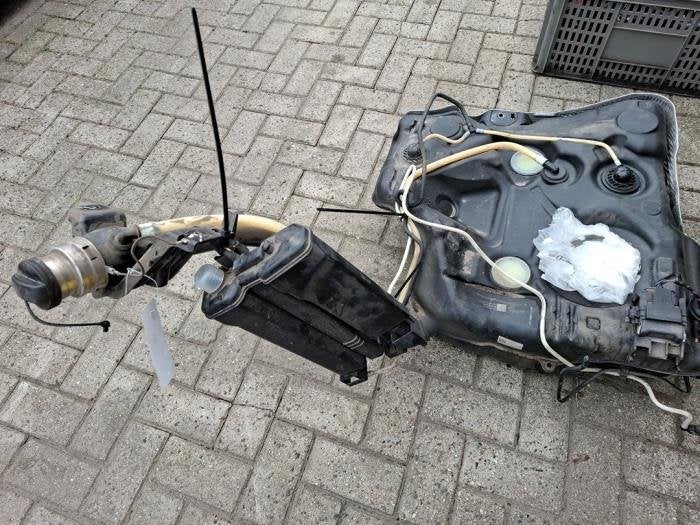 Tank van een Volkswagen Golf Sportsvan, Gebruikt, -, -, -