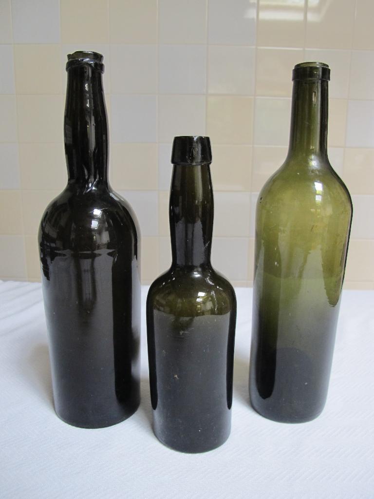 antieke wijnfles oude flessen, Antiek en Kunst, Curiosa en Brocante, Ophalen
